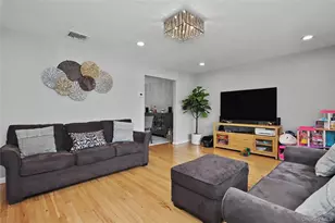 14 Emerald Pl, Yonkers, NY 10703 - Photo 10