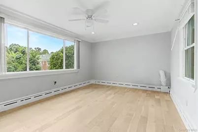 14 Emerald Place, Yonkers, NY 10703 - Photo 20