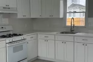 68 Center Ave, Bay Shore, NY 11706 - Photo 2