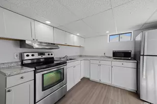 310 Jamaica Ave, Medford, NY 11763 - Photo 24