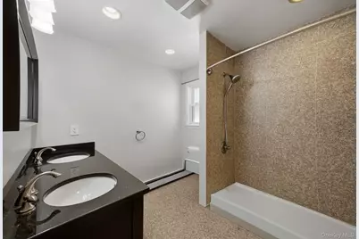 310 Jamaica Avenue, Medford, NY 11763 - Photo 12