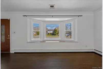 310 Jamaica Avenue, Medford, NY 11763 - Photo 4