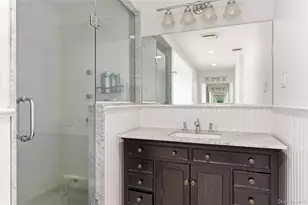 32 Highfield Ln, East Hills, NY 11577 - Photo 26