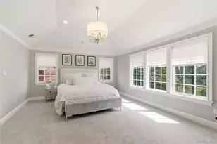 32 Highfield Ln, East Hills, NY 11577 - Photo 22