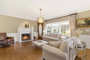 32 Highfield Ln, East Hills, NY 11577 - Photo 6