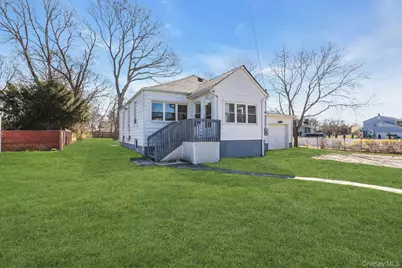 37 Saint Nicholas Avenue, Lake Grove, NY 11755 - Photo 2