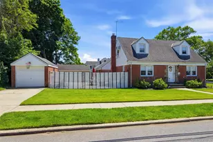1155 Delmar Ave, Franklin Square, NY 11010 - Photo 2