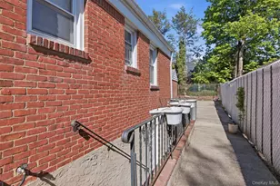 1155 Delmar Ave, Franklin Square, NY 11010 - Photo 20