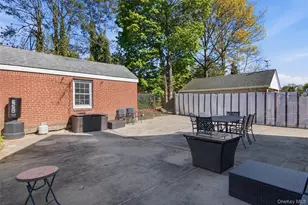 1155 Delmar Ave, Franklin Square, NY 11010 - Photo 24
