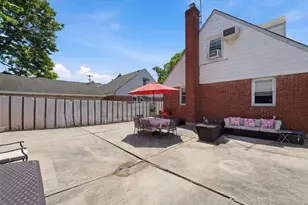 1155 Delmar Ave, Franklin Square, NY 11010 - Photo 22