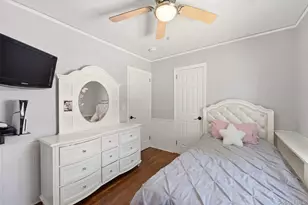 1155 Delmar Ave, Franklin Square, NY 11010 - Photo 12