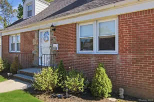 1155 Delmar Ave, Franklin Square, NY 11010 - Photo 4