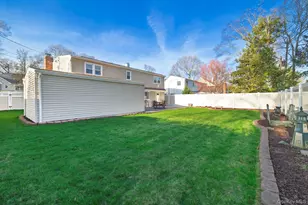 3628 Princeton Dr N, Wantagh, NY 11793 - Photo 28