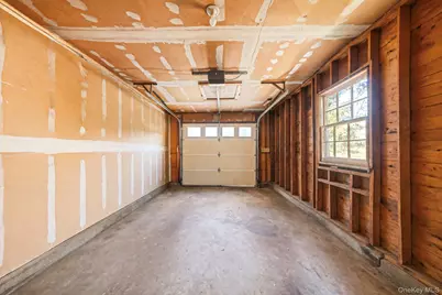 223 Connetquot Road, Bayport, NY 11705 - Photo 28