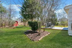 223 Connetquot Rd, Bayport, NY 11705 - Photo 8