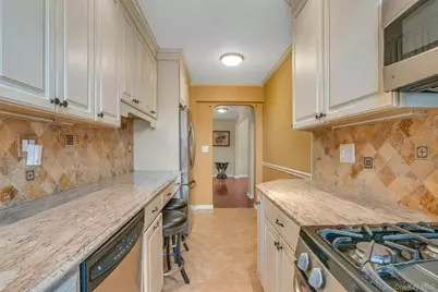 920 Pelhamdale Avenue #A2H, Pelham, NY 10803 - Photo 10