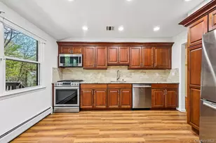 16 Elrod Dr, West Nyack, NY 10994 - Photo 14