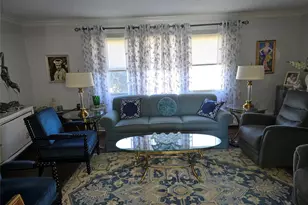 3 Sussex Ct, Suffern, NY 10901 - Photo 2