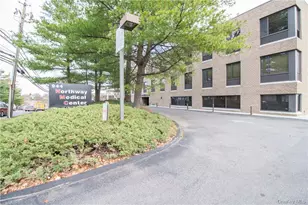 944 N Broadway, Yonkers, NY 10701 - Photo 2