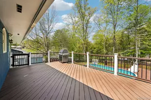 10 Little Brook Ln, New City, NY 10956 - Photo 32