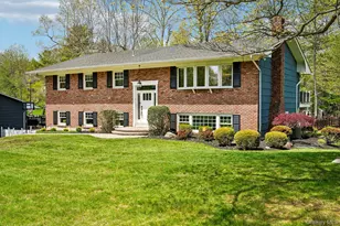 10 Little Brook Ln, New City, NY 10956 - Photo 2