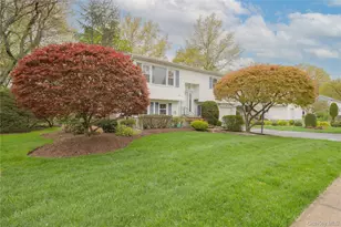 54 Meyer Oval, Pearl River, NY 10965 - Photo 2