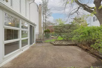 54 Meyer Oval, Pearl River, NY 10965 - Photo 8