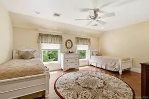 17 Forrest Dr, Lloyd Harbor, NY 11743 - Photo 16