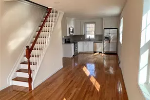 33 Center Ave, Bay Shore, NY 11706 - Photo 2