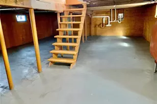 33 Center Ave, Bay Shore, NY 11706 - Photo 12