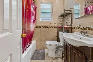 748 E 225th St, Bronx, NY 10466 - Photo 16