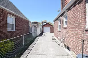 86-28 Musket St, Queens Village, NY 11427 - Photo 20