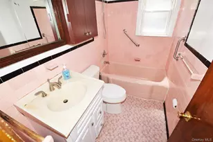 86-28 Musket St, Queens Village, NY 11427 - Photo 10