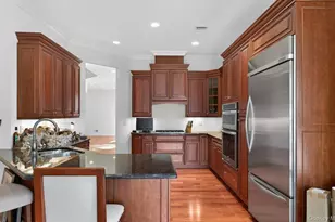 702 Equestrian Way, Westbury, NY 11590 - Photo 10