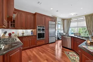 702 Equestrian Way, Westbury, NY 11590 - Photo 6