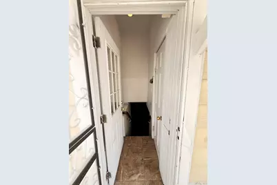 94-46 226th Street, Floral Park, NY 11001 - Photo 12