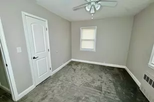 15-14 200th St, Bayside, NY 11360 - Photo 12