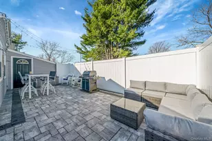 10 Gettysburg Ct, Coram, NY 11727 - Photo 20