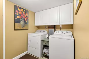 10 Denise Dr, North Babylon, NY 11703 - Photo 20
