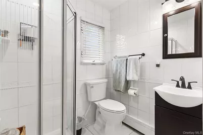 10 Denise Drive, North Babylon, NY 11703 - Photo 18