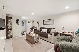 10 Denise Dr, North Babylon, NY 11703 - Photo 20