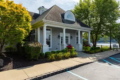 114 Hudson Pointe Drive, Poughkeepsie, NY 12601 - Photo 34