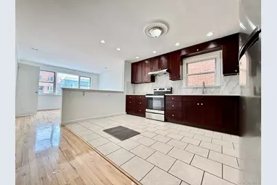 20-14 College Point Boulevard #2 FL, College Point, NY 11356 - Photo 2