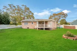 3 Francisco Ave, Central Islip, NY 11722 - Photo 8