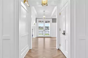 71 Lake Rd, Manhasset, NY 11030 - Photo 10