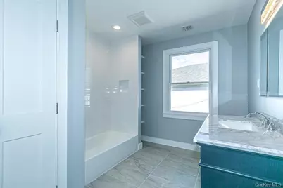 207 Nassau Boulevard #B, Garden City South, NY 11530 - Photo 8