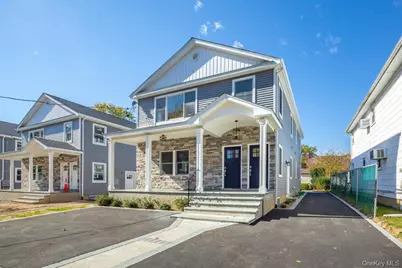 207 Nassau Boulevard #B, Garden City South, NY 11530 - Photo 4