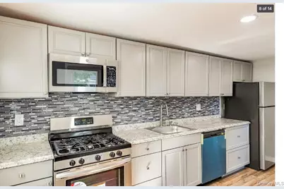 20 Cormack Court, Babylon, NY 11702 - Photo 4