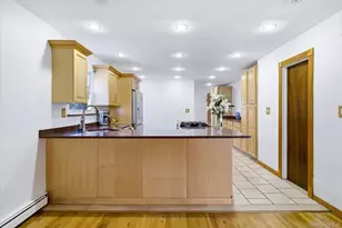 34 Vandewater Ave, Floral Park, NY 11001 - Photo 10