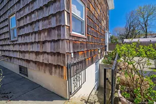 34 Vandewater Ave, Floral Park, NY 11001 - Photo 38